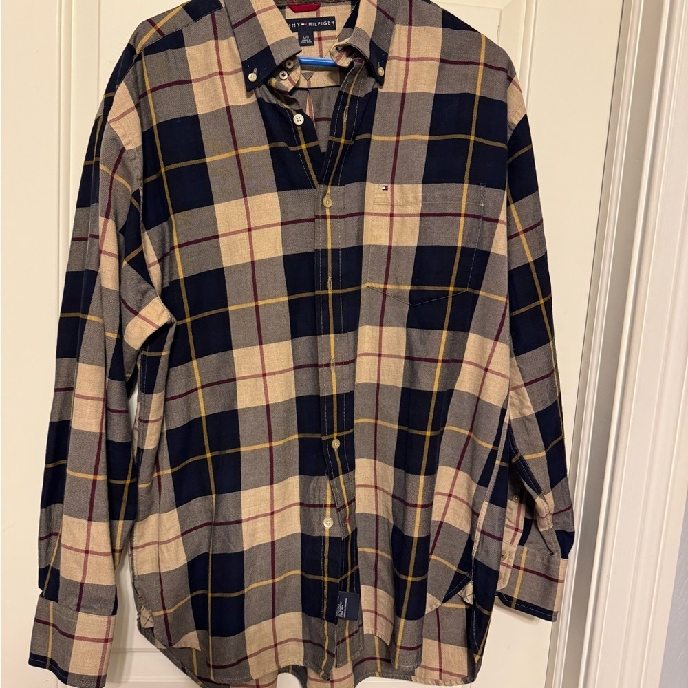 Tommy Hilfiger Plaid Men's Shirt - Navy and Beige Sz L - Picture 5 of 7